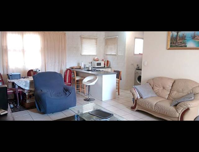 2 BEDROOM APARTMENT FOR SALE IN GLENANDA